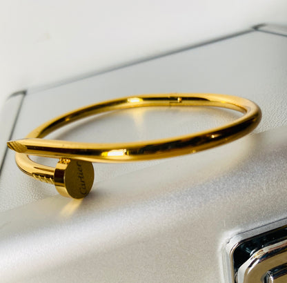 C-artier Nail Bangle