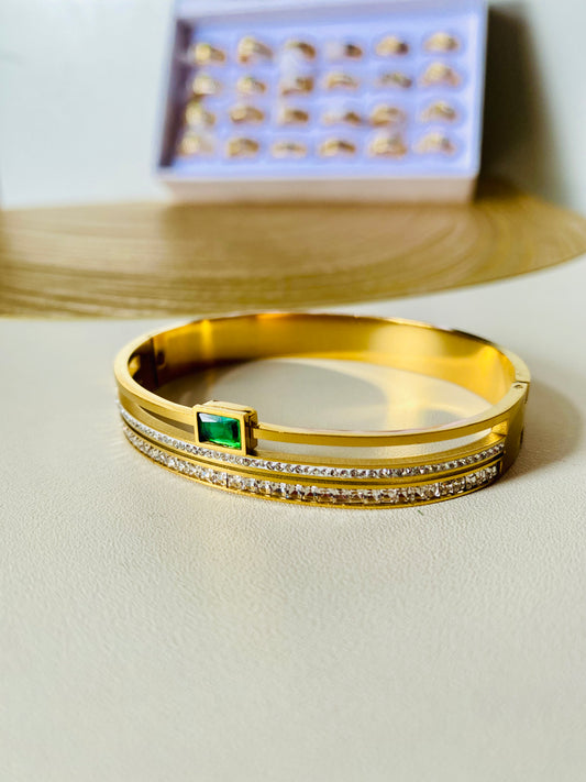 18k Gold Plated Emerald Green Stone Bangle