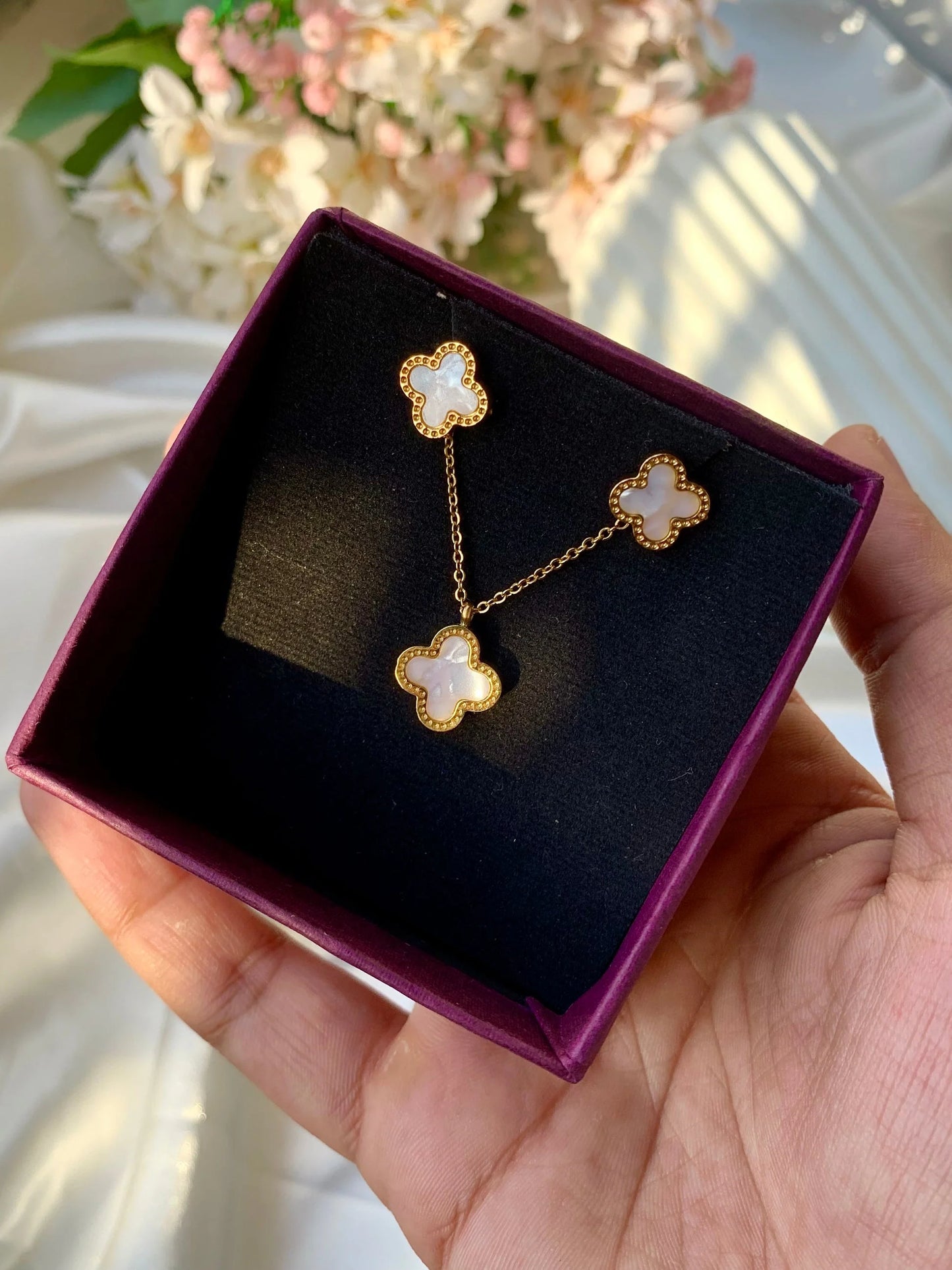 Double Sided Clover Pendant & Stud