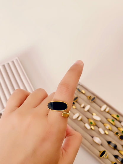 Oval Shell Ring Adjustable